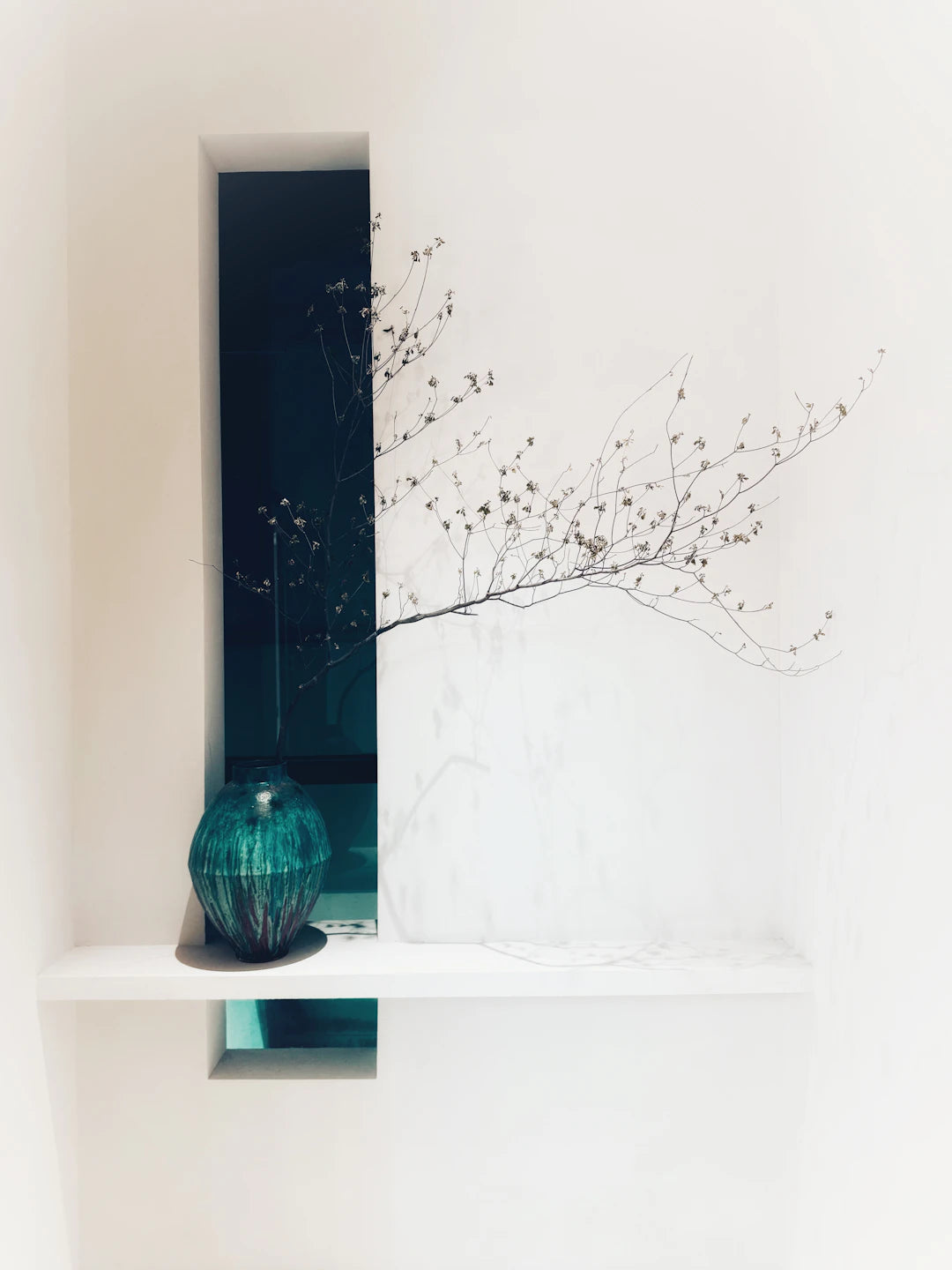 Transform Your Home with Minimalistic Decor Today